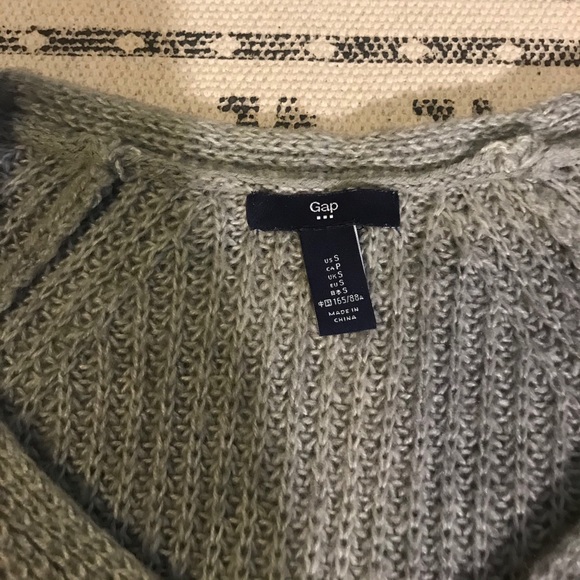 GAP Thick Knit Gray Long Sweater - Picture 3 of 5
